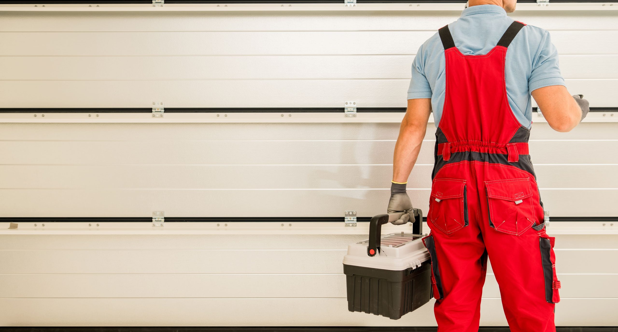garage-gate-installer-finishing-his-job-2026-03-24-04-48-13-utc